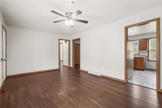 Building Photo - Farley Avenue