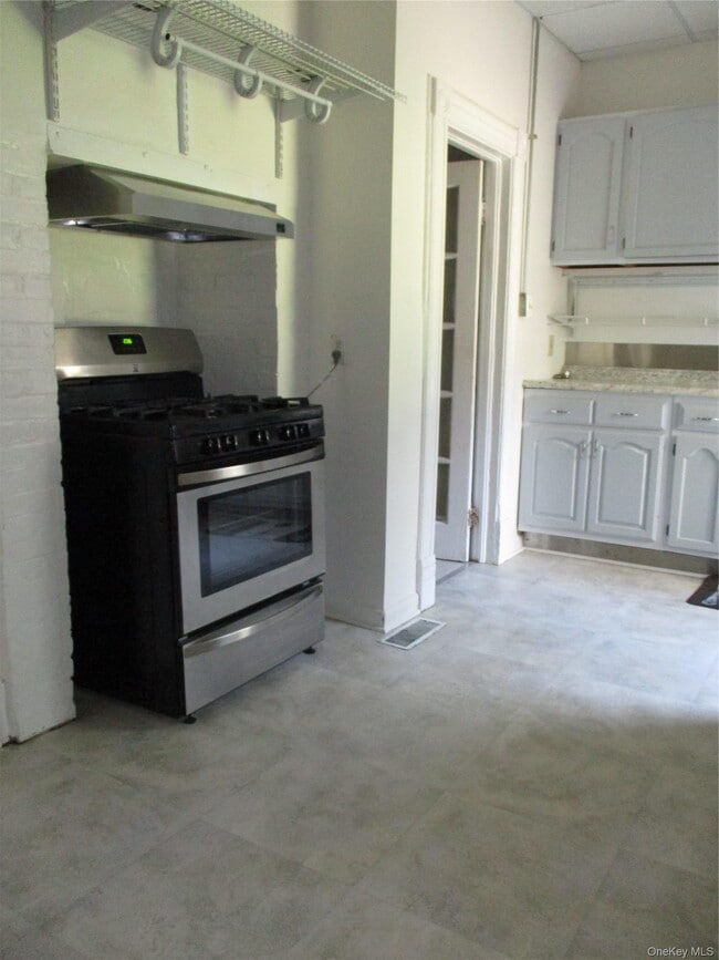 Building Photo - 33 Bay View Terrace