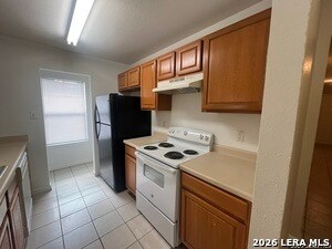 Building Photo - 7703 Chatsworth
