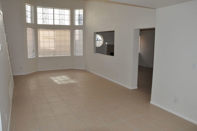 Building Photo - 3332 Mariner Bay St