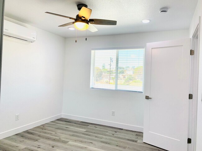 Building Photo - CHARMING Newly Constructed 1BD/BA Availabl...