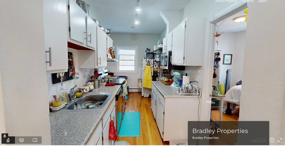 Primary Photo - 3 Calvin St