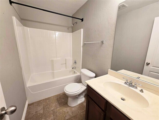 Building Photo - 6117 Cielo Terrace