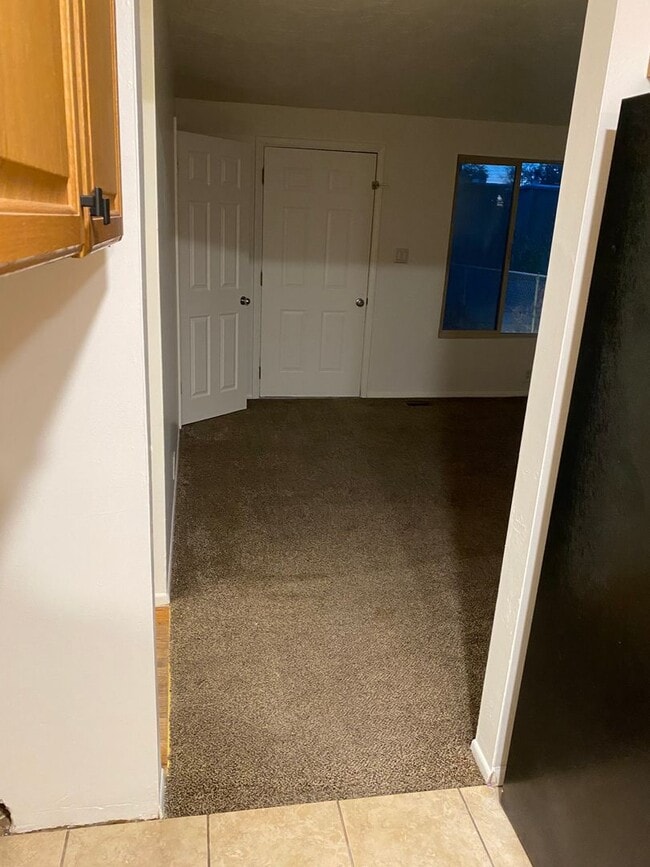 Building Photo - Adorable Home!!!