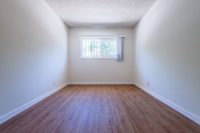 Building Photo - 15th Street Residences