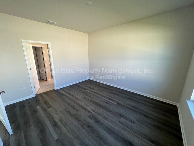 Building Photo - 8606 Bonfire Wy