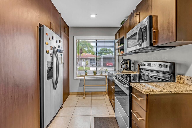Building Photo - 14702 Wildflower Ln