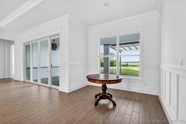 Building Photo - 799 Hookline Cir