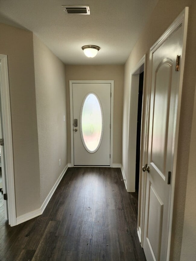 Building Photo - Corner lot 3/2 home in Elberta