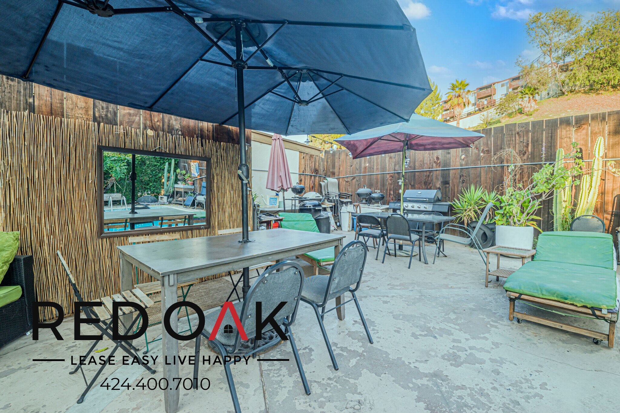 Building Photo - 211 S Ave 57