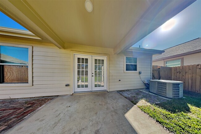 Building Photo - 15223 Keystone Bend Ln