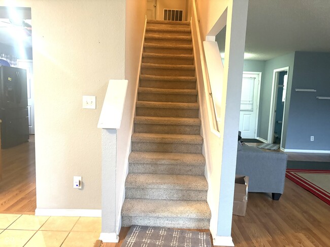 Building Photo - 8127 Maple Stream Blvd