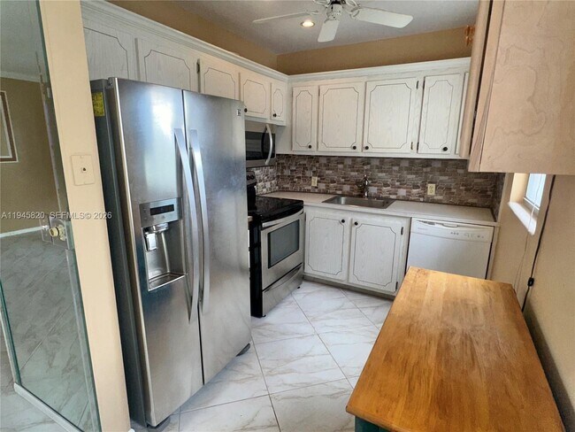 Building Photo - 248 Brighton F