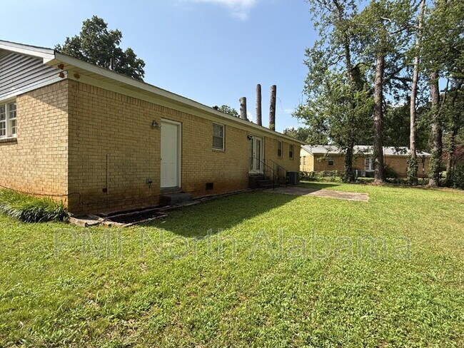 Building Photo - 2115 Euclid Rd NW