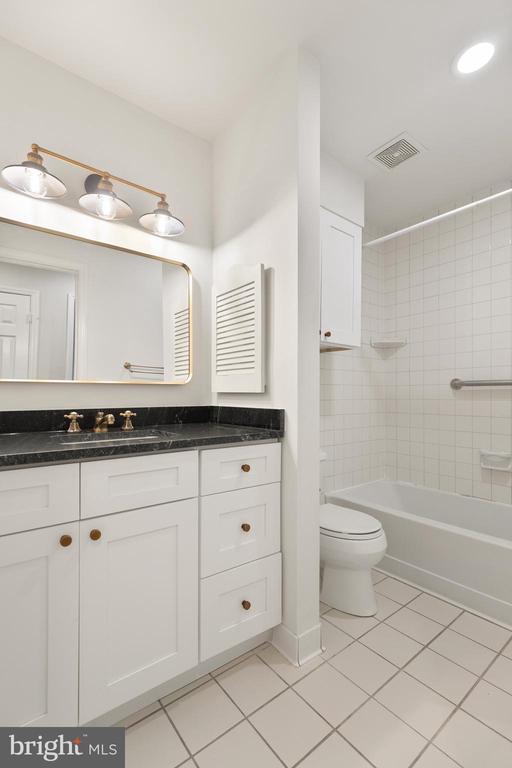 Building Photo - 5824 Inman Park Cir