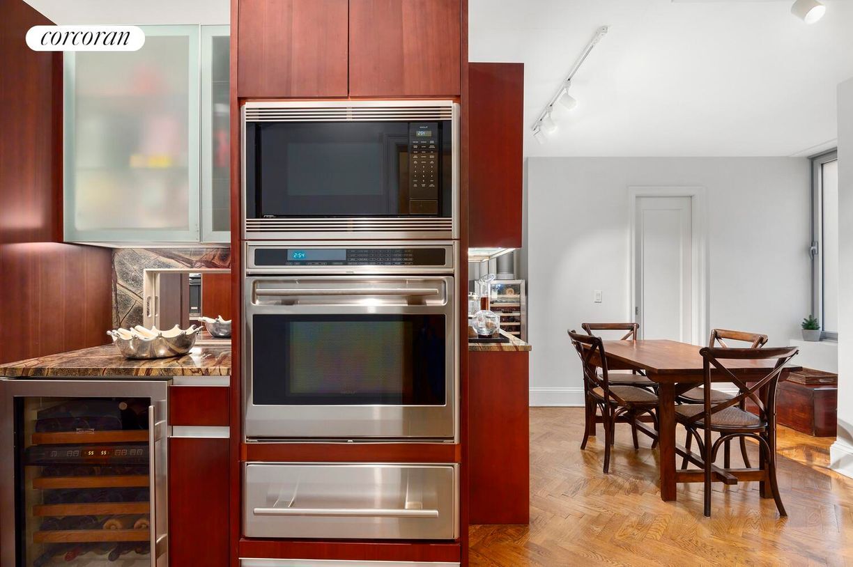 Building Photo - 1200 Fifth Avenue 2A