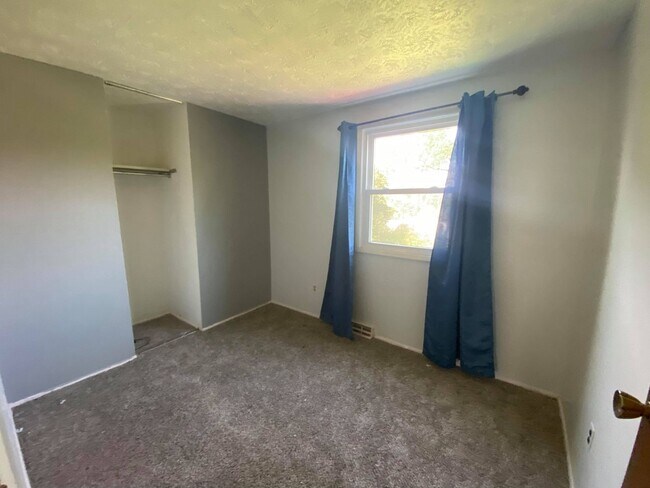 Building Photo - Home for Lease