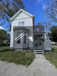 Building Photo - 815 S Main St