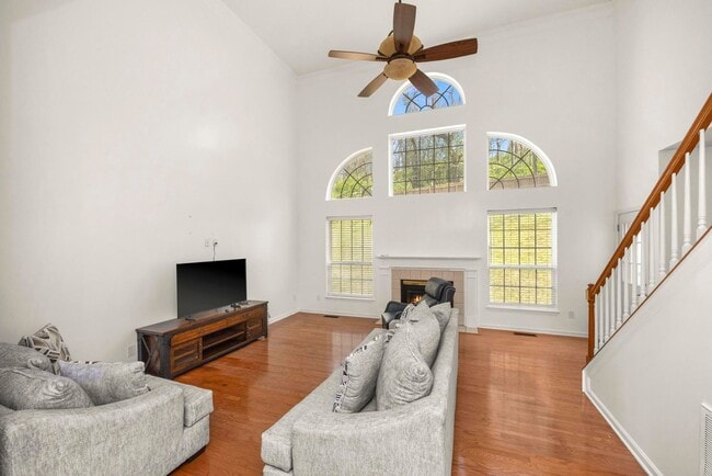 Building Photo - 513 Cold Stream Pl