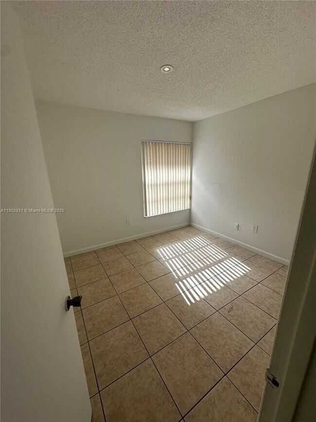 Building Photo - 17500 NW 68th Ave