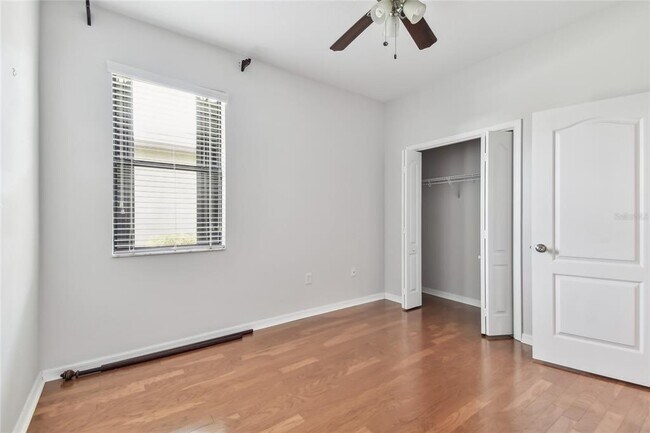 Building Photo - 5303 Moon Shell Dr