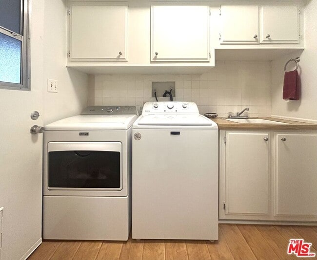 Building Photo - 74584 Nevada Cir E