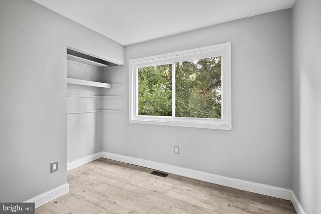 Building Photo - 511 Avondale Dr