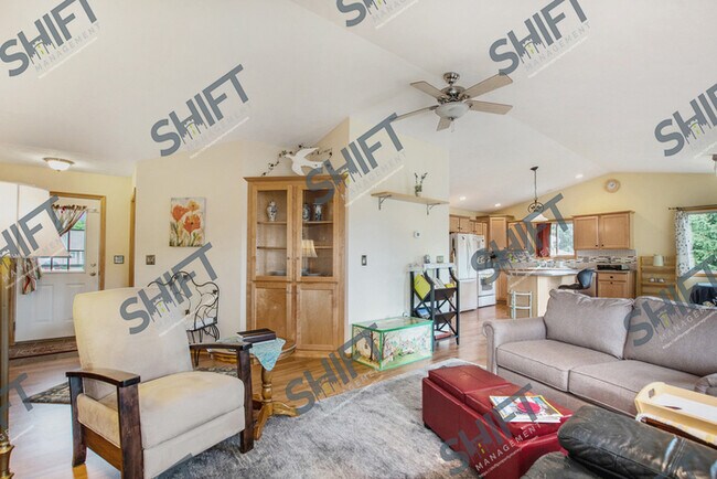 Building Photo - 2688 Walnut Hills Ct - 3 bedroom Kentwood ...