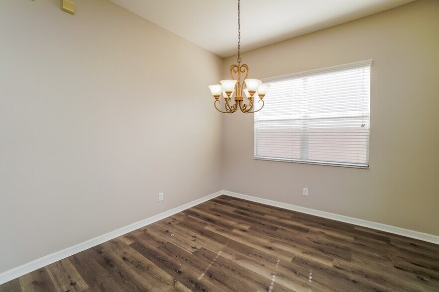 Building Photo - 4419 Huddlestone Dr