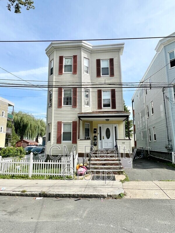 Building Photo - 155 Essex St