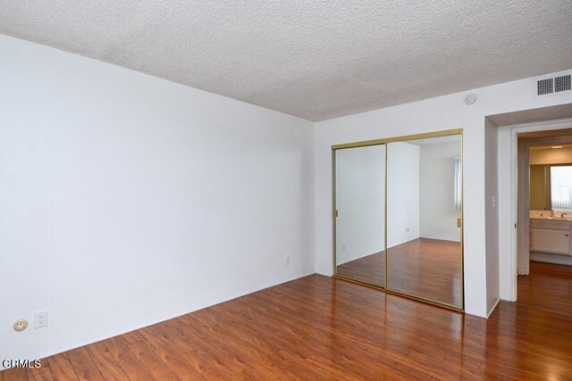 Building Photo - 930 N Louise St