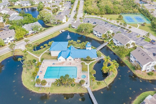 Building Photo - 1700 Aynsley Way