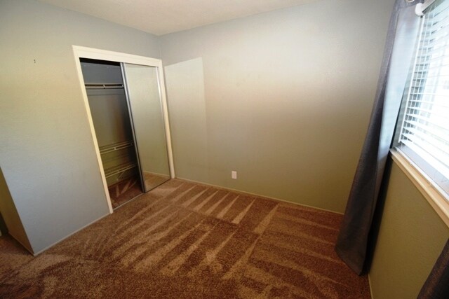 Building Photo - 1141 Avon Way