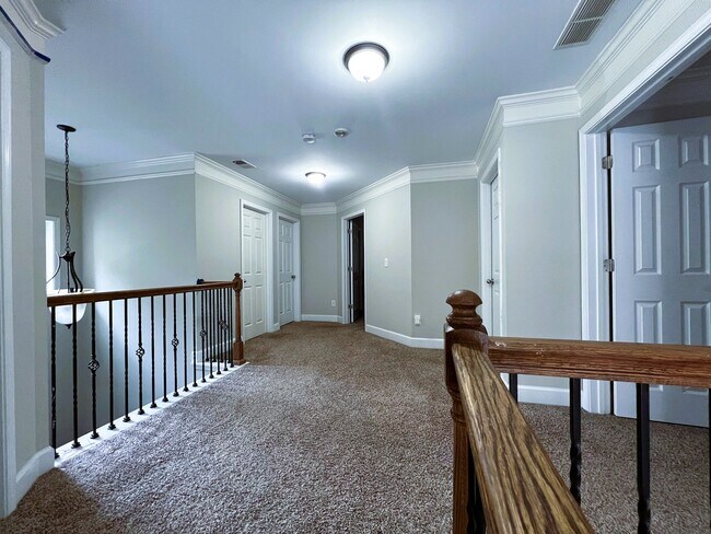 Building Photo - 3015 Carrick Rd