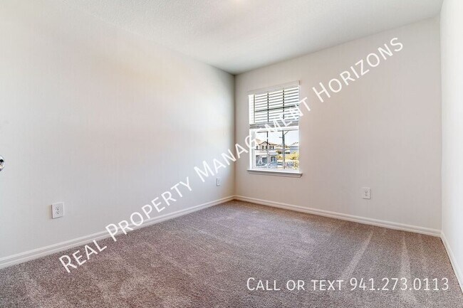 Building Photo - 10931 65th Ter E