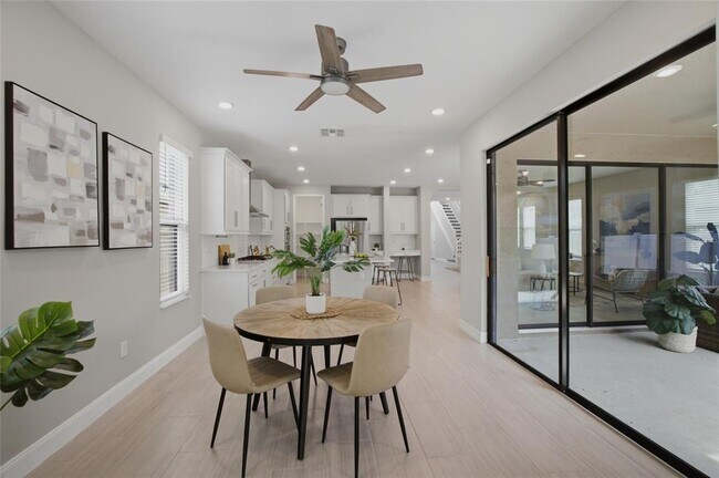 Building Photo - 4667 San Martino Dr