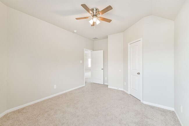 Building Photo - 2934 Lawrence Pk Ct