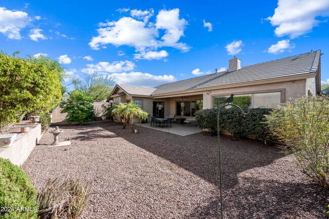 Building Photo - 2122 W Red Range Way