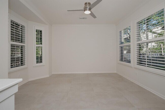 Building Photo - 22 Middle Gate Pl