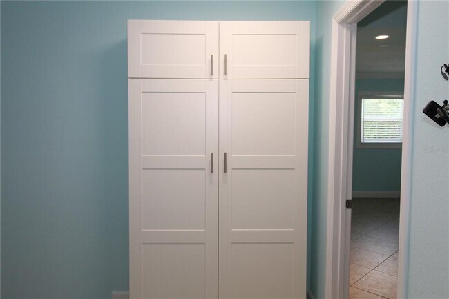 Building Photo - 2705 S Brink Ave