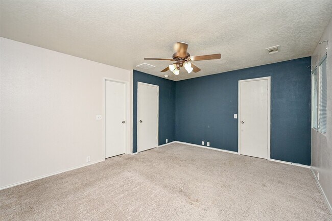 Building Photo - 23850 Pebworth Pl