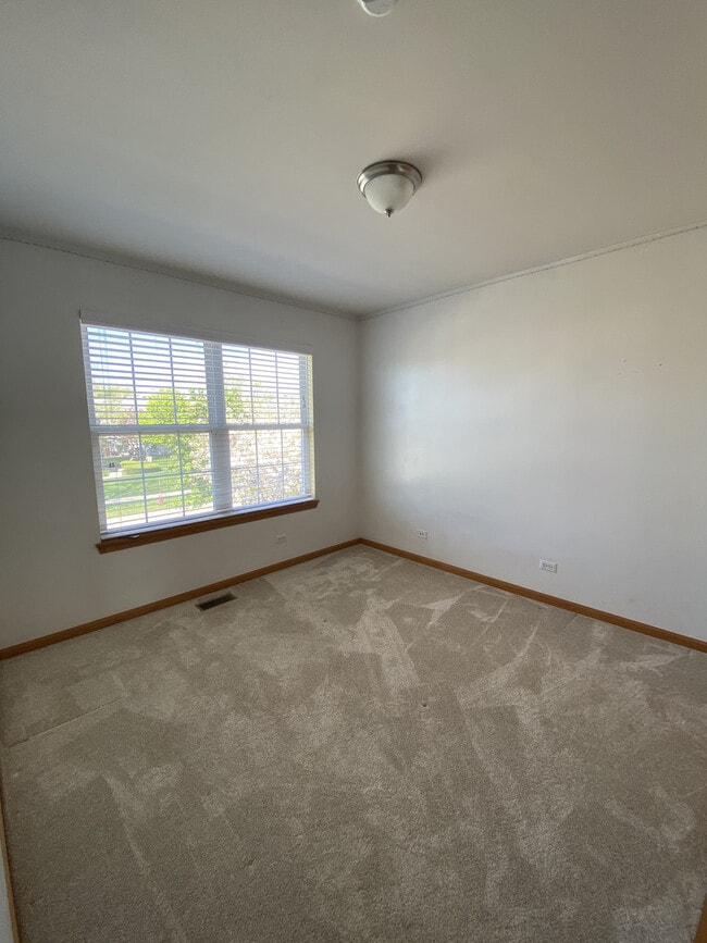 Building Photo - 545 Yorkshire Ln