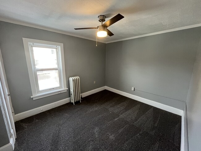 Building Photo - 800 S 27th St