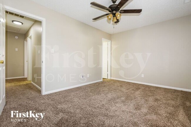Building Photo - 5223 Possum Trot Ln