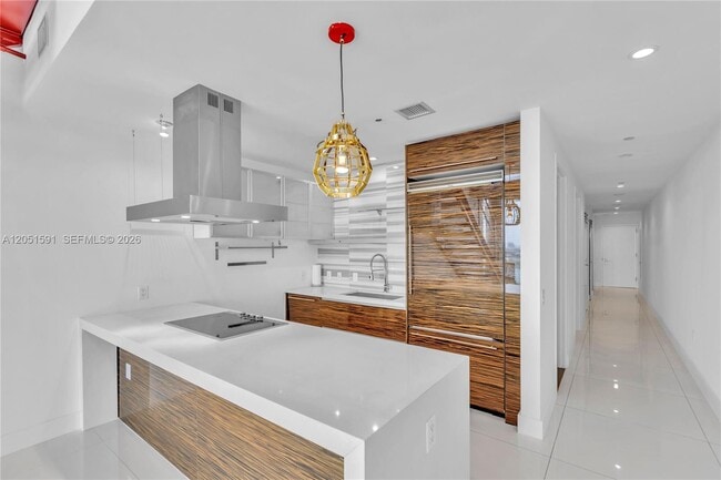 Building Photo - 1100 Biscayne Blvd
