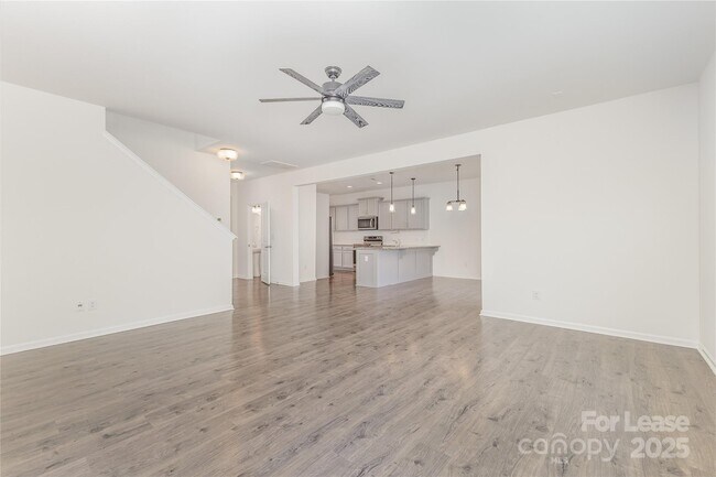 Building Photo - 4938 Staffordshire Ln