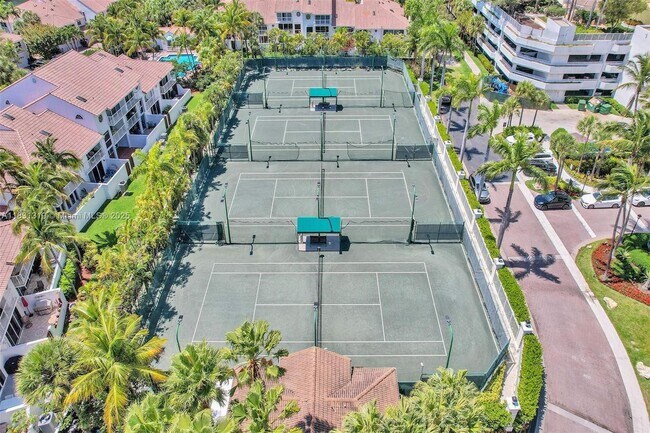 Building Photo - 21055 Yacht Club Dr