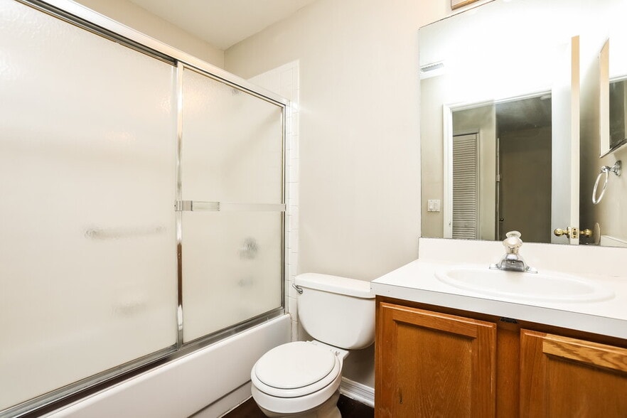 Building Photo - 644 Whitetail Loop