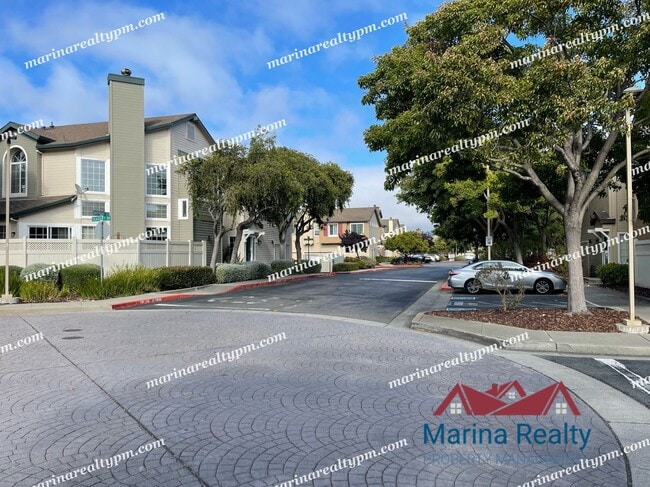 Building Photo - 2611 Bayfront Ct