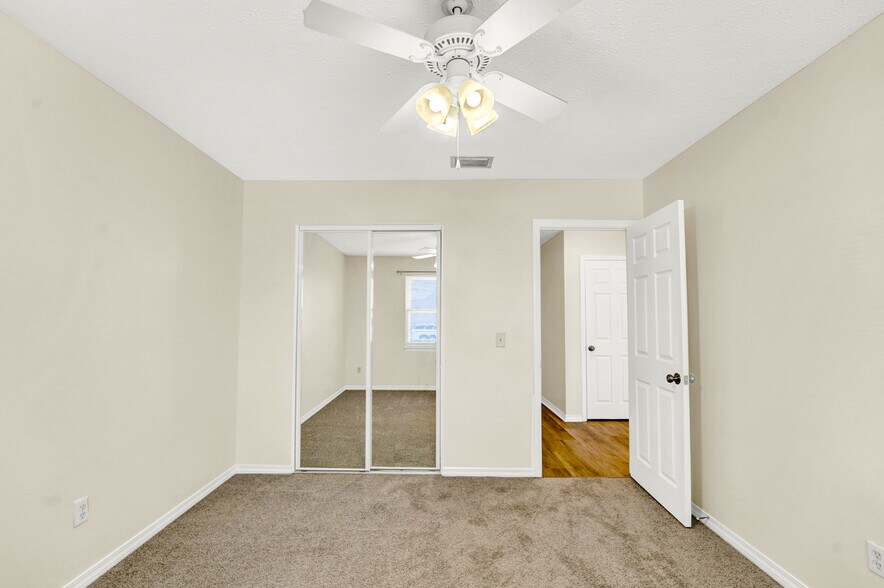 Building Photo - 7525 Melody Ln